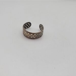 Sterling toe ring adjustable sizing